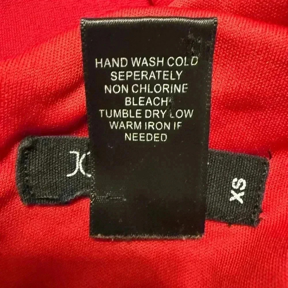 Red bodycon lined dress with spaghetti straps & peephole by Joe & Elle. Size XS - Picture 6 of 6